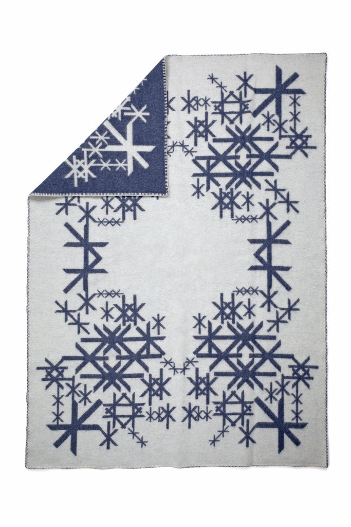 Nordic Strength Wool Blanket - Navy Blue